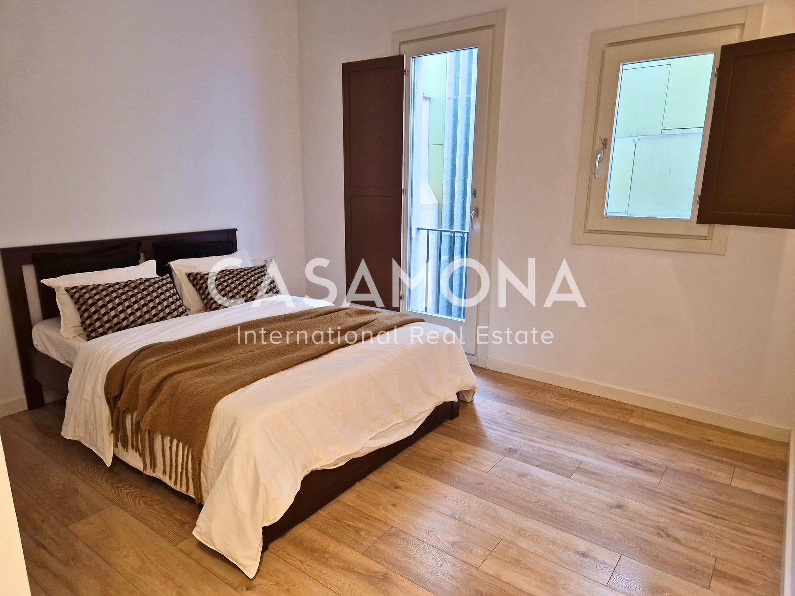 Attic for sale in Barri Gòtic