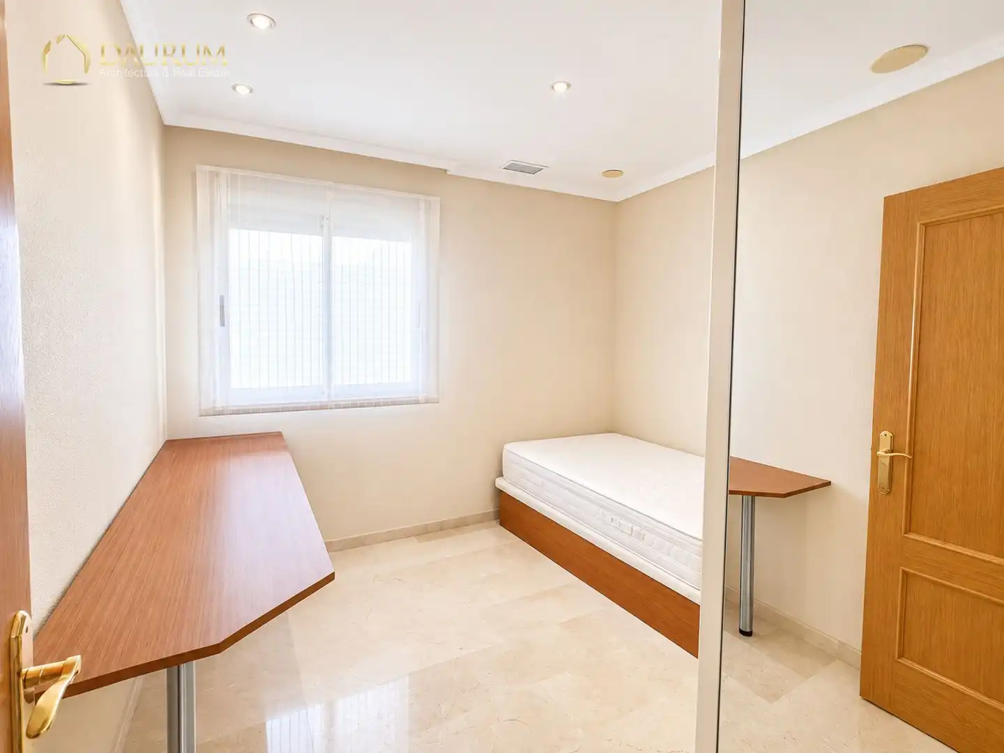 Flat for rent in Calle La Torre, Plaza Crevillente - Antiguos Juzgados - El Asilo