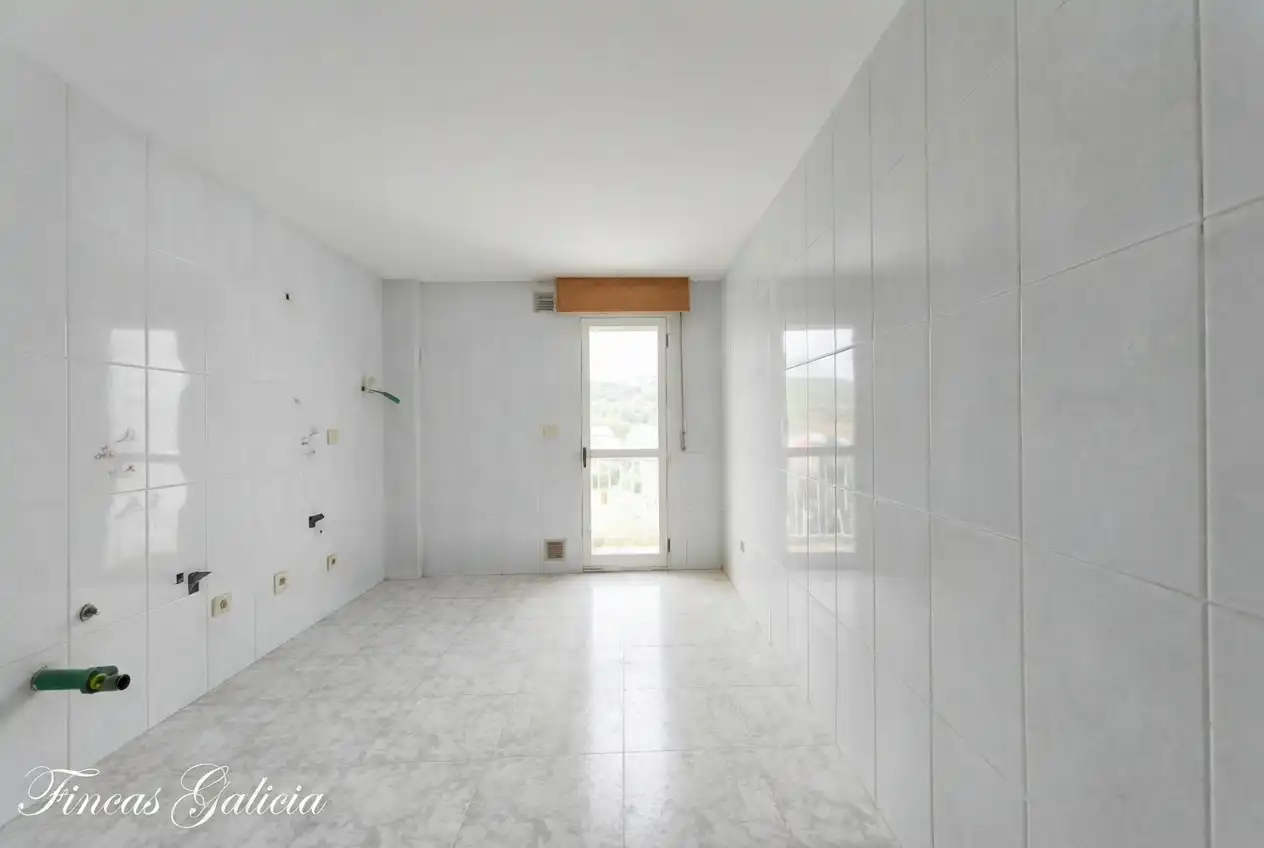 Piso con terraza en venta en Verín, imagen 2