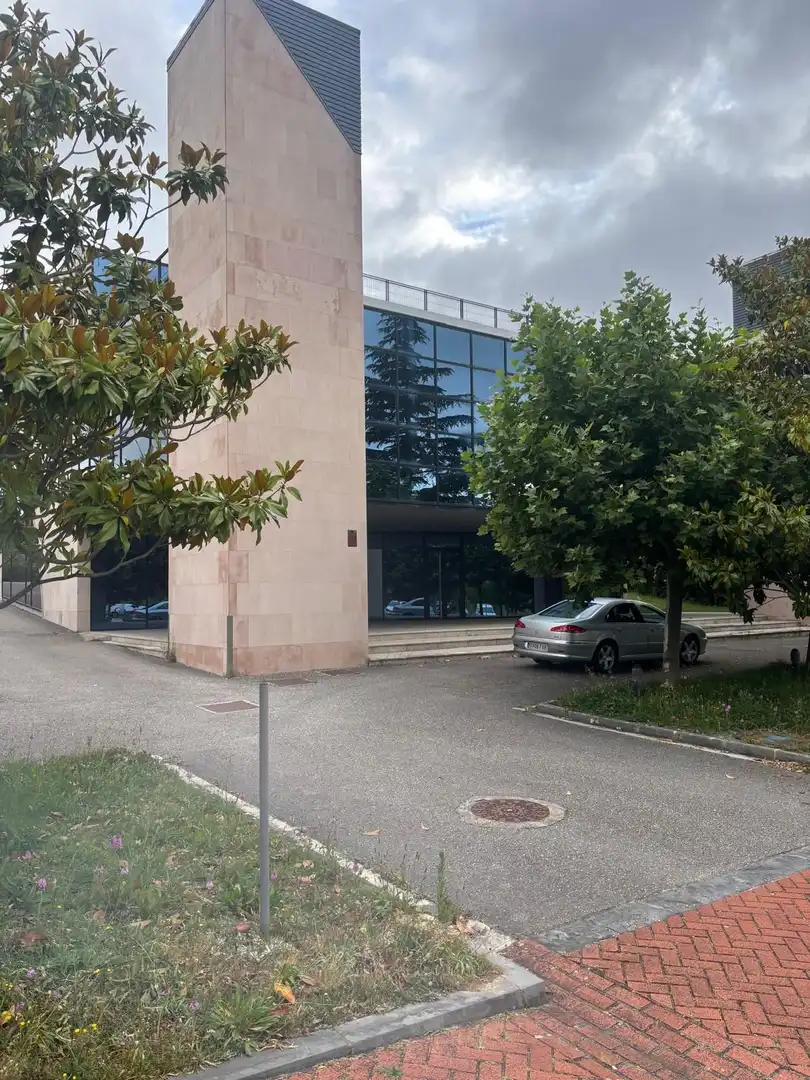 Vista exterior de Oficina de alquiler en Vitoria - Gasteiz con Calefacción