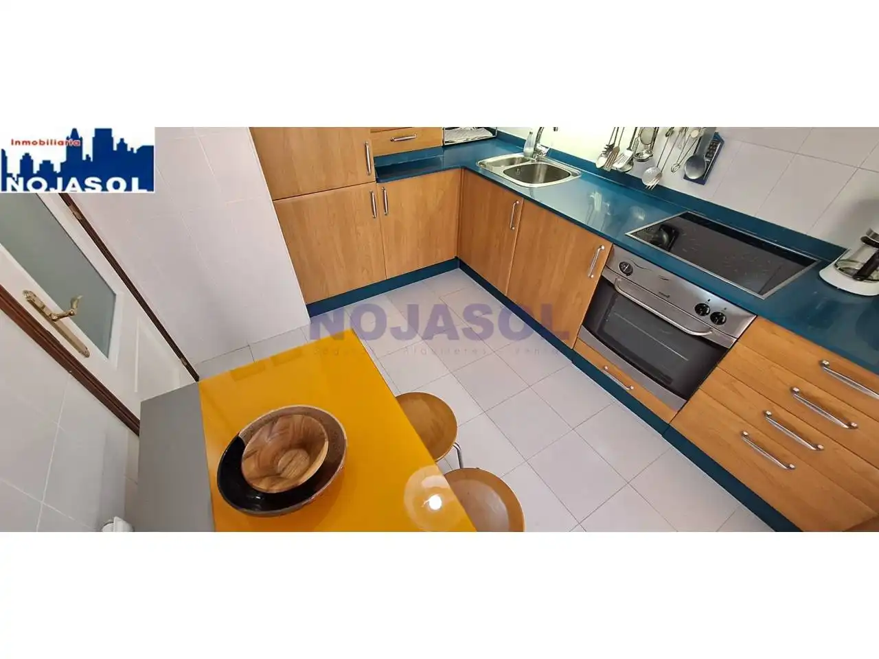 Cocina de Piso de alquiler en Noja con Calefacción, Parquet y Amueblado