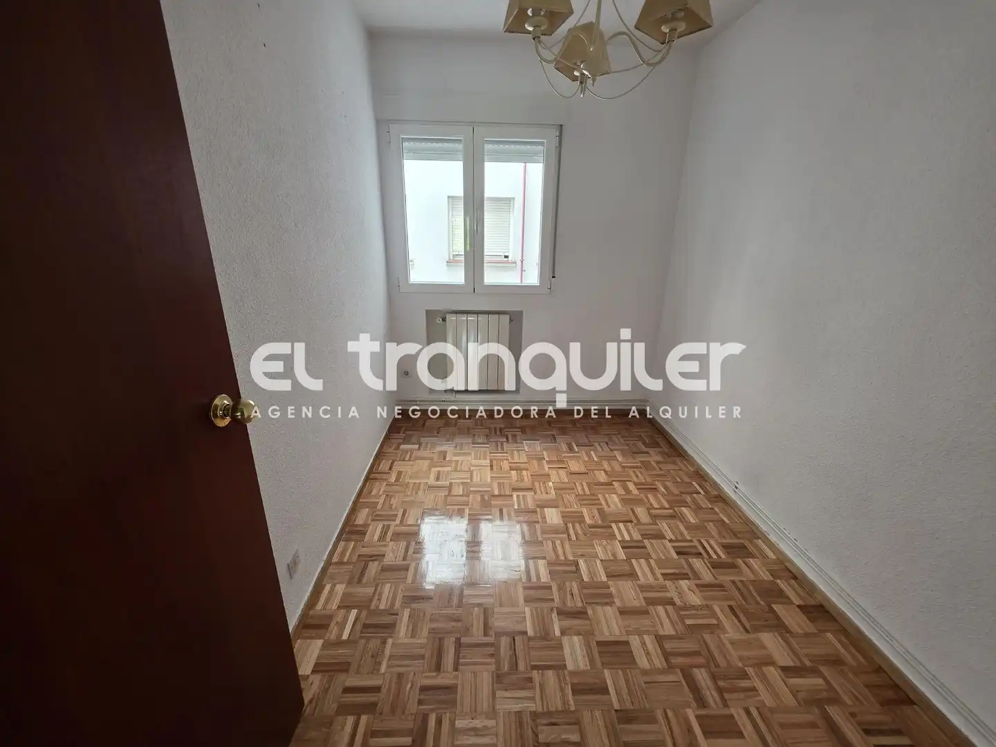 Bedroom of Flat for rent in Madrid  with Air Conditioner, Parquet flooring and Terrace