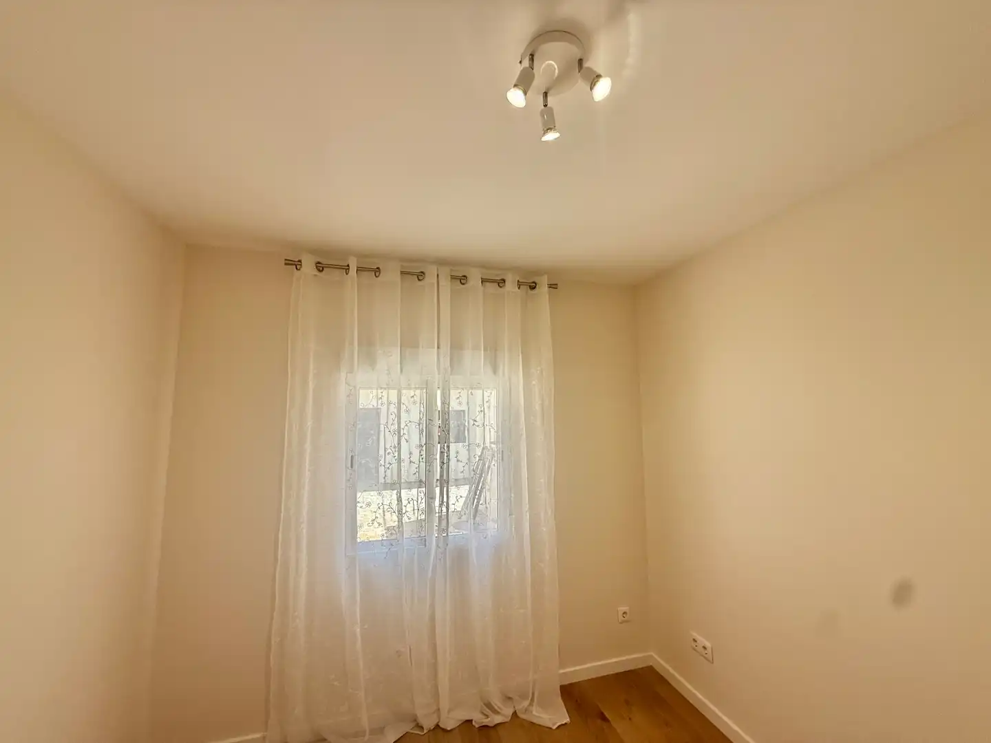 Bedroom of Detached homes for sale in Fuensalida  with Alarm
