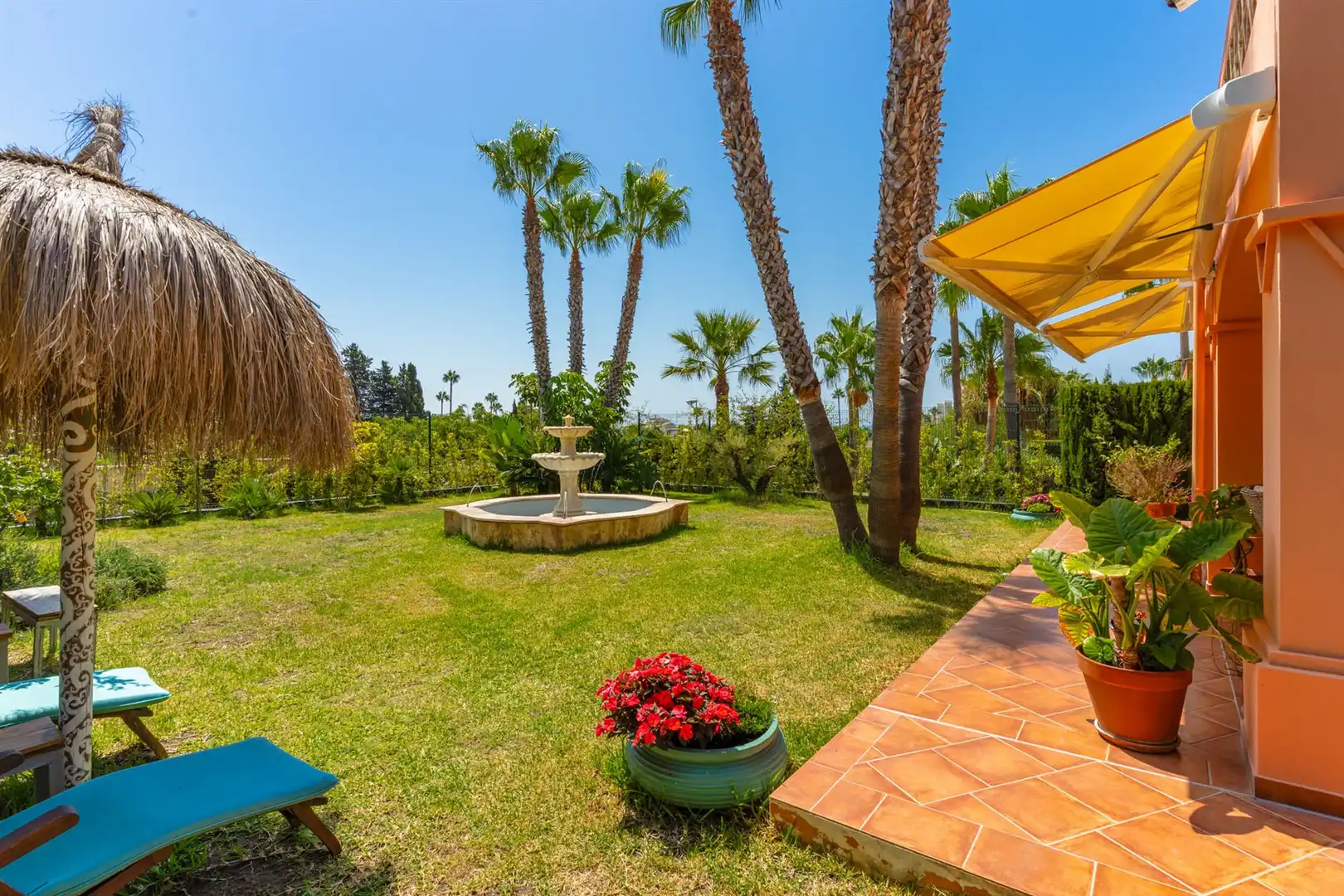 Jardí de Casa o xalet en venda en Estepona