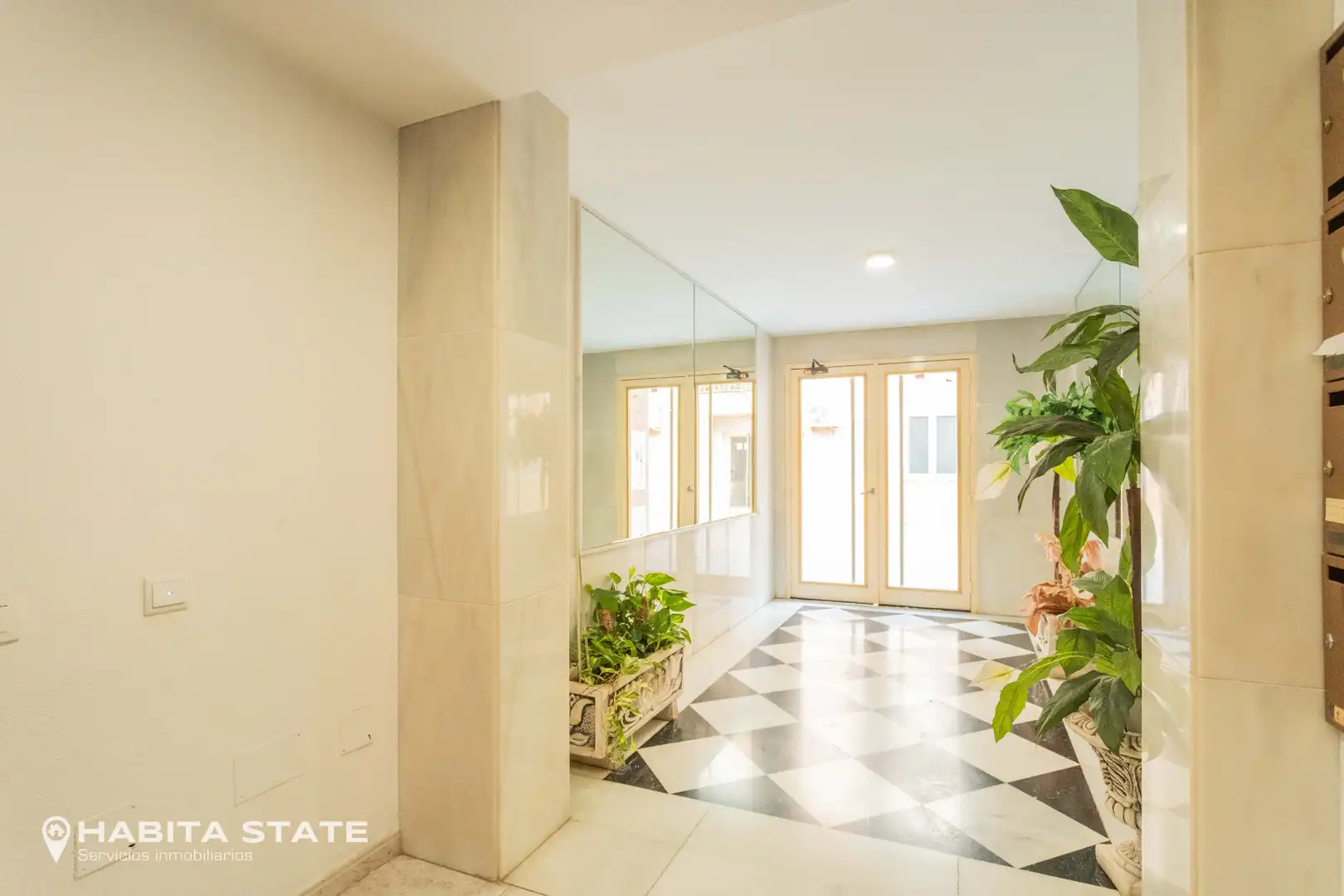 Piso en venta en Roquetas de Mar con Aire acondicionado, Trastero y Amueblado