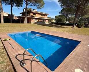 Piscina de Casa o xalet en venda en Begues amb Calefacció, Jardí privat i Terrassa