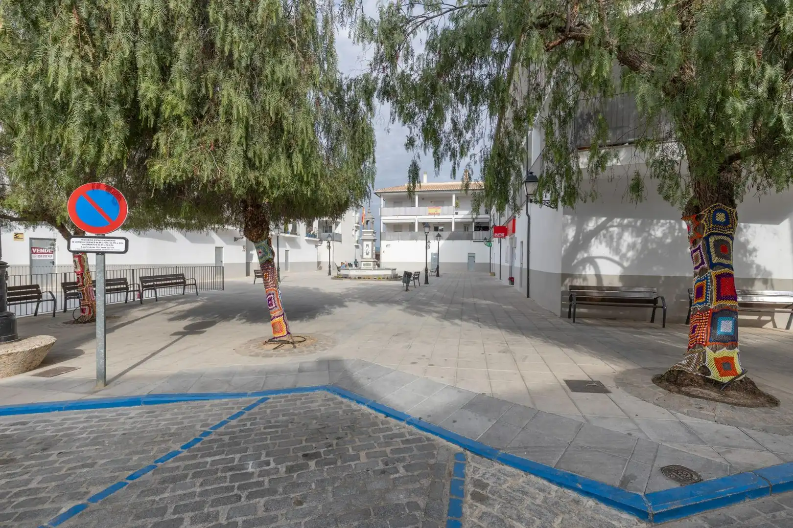 Vista exterior de Casa o xalet en venda en Dílar amb Aire condicionat i Balcó