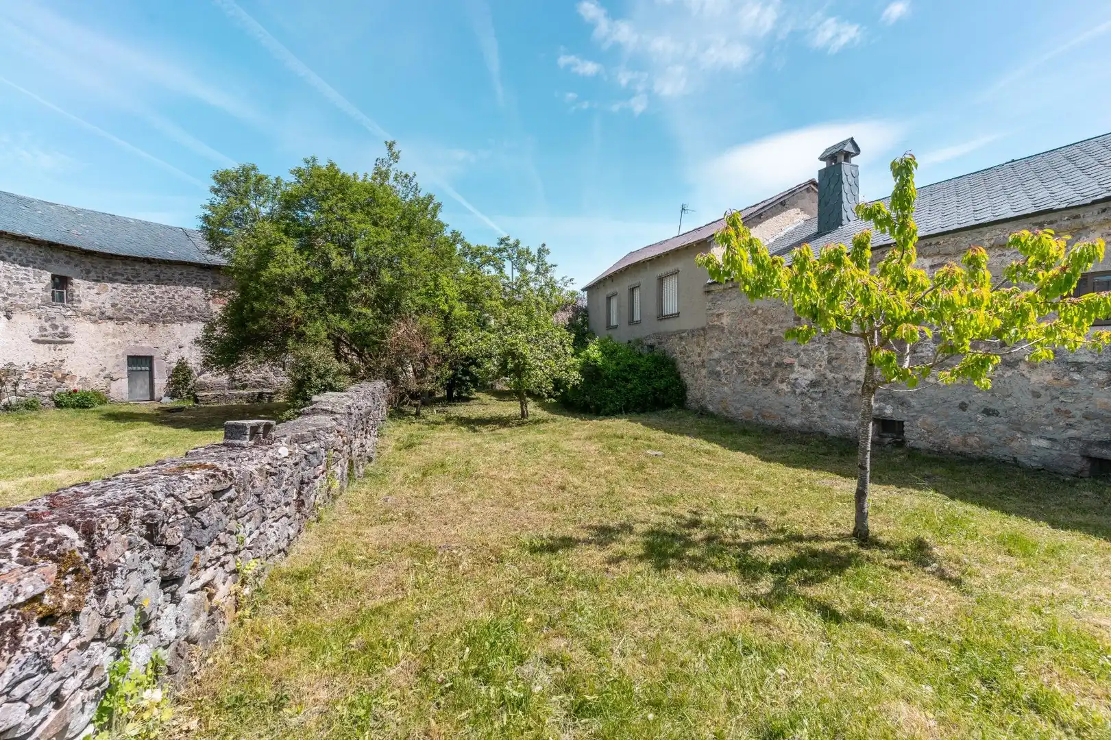 Casa o chalet en venta en Cabrillanes con Jardín privado, Terraza y Trastero