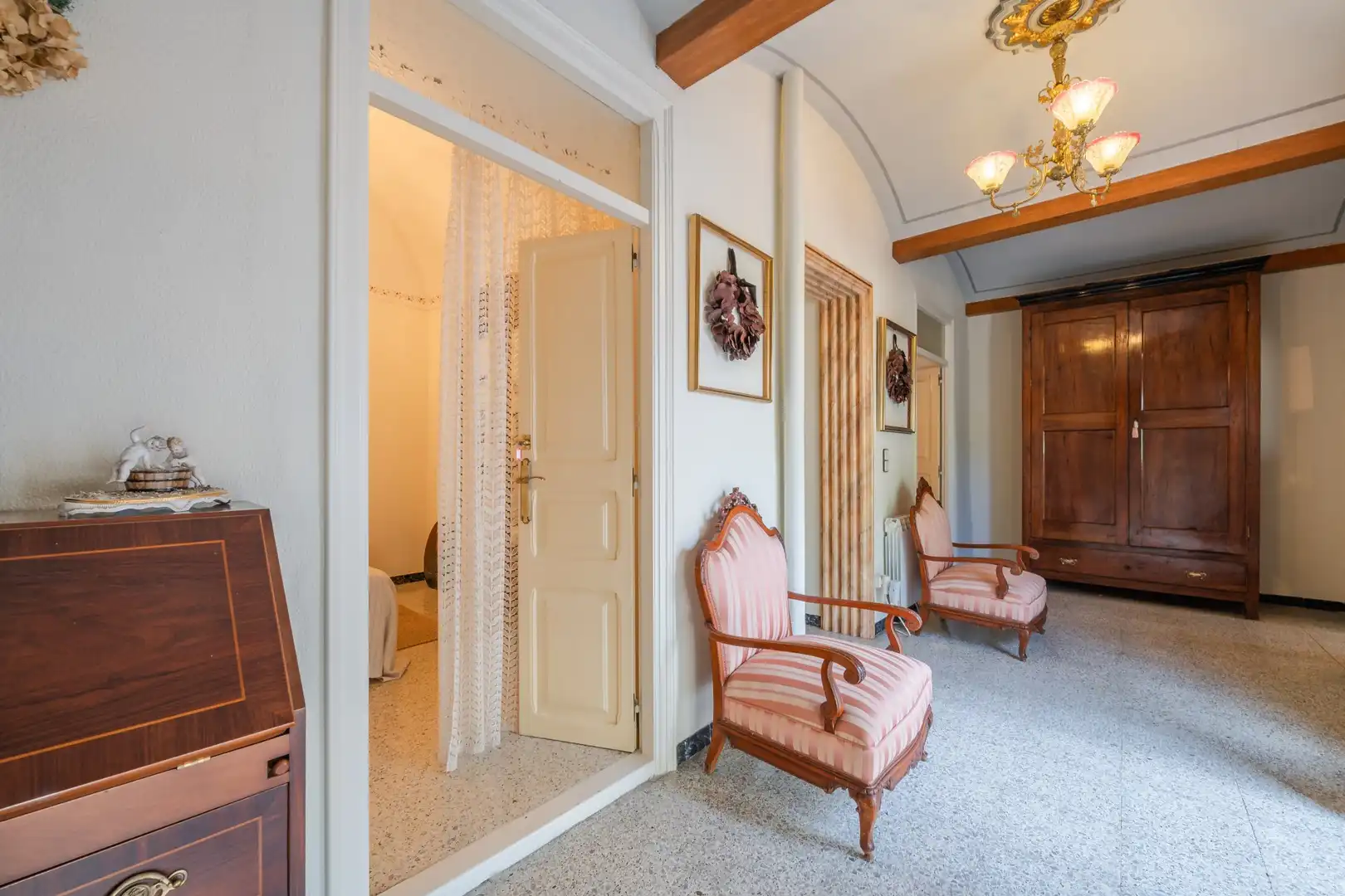 Country homes for sale in Tortellà  with Heating