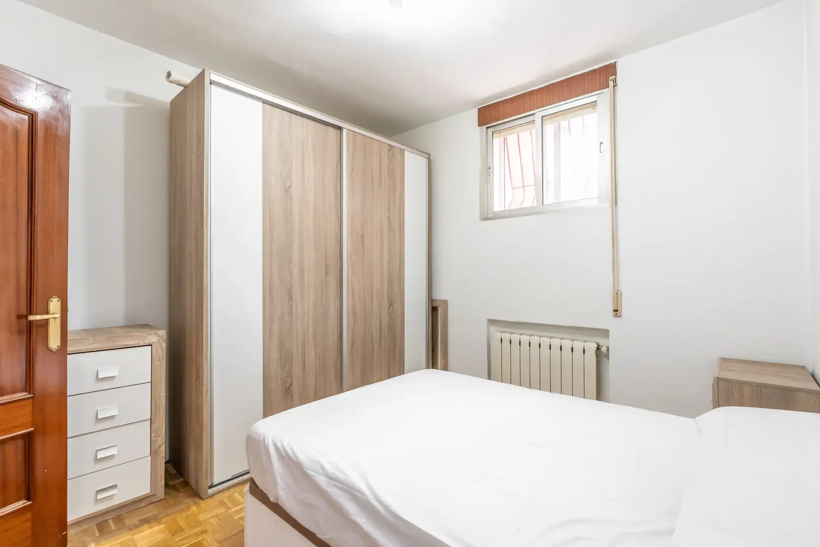 Habitación de Piso en venta en Madrid con Calefacción