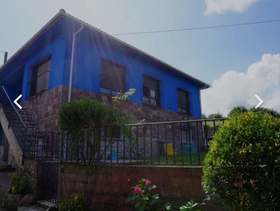 Exterior view of House or chalet for sale in Parres  with Heating and Furnished