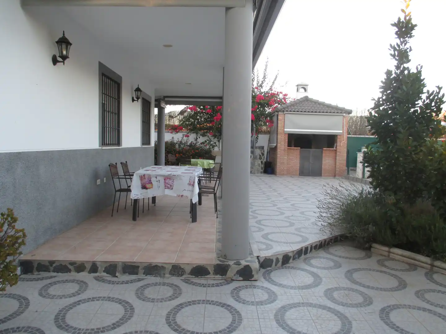 Chalet con piscina en venta en La Carlota, imagen 4