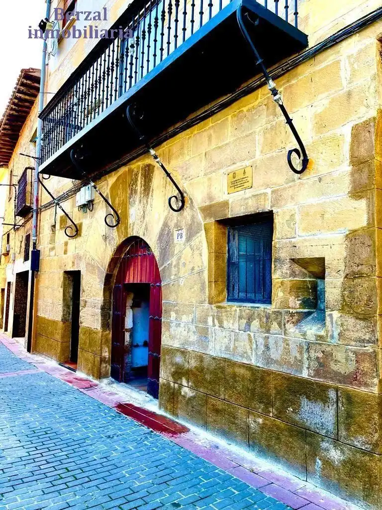 Vista exterior de Estudio en venta en Cenicero