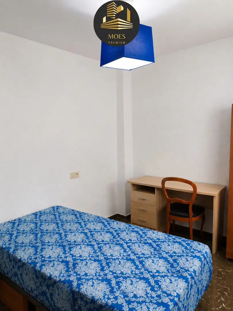 Habitación de Piso de alquiler en Jaén con Aire acondicionado y Terraza