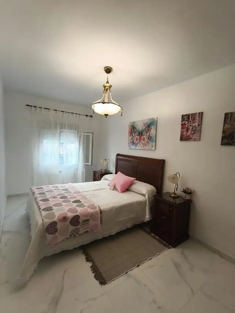 Habitación de Piso en venta en La Línea de la Concepción con Aire acondicionado y Amueblado
