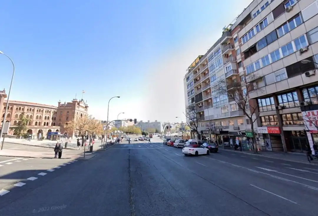 Vista exterior de Piso de alquiler en Madrid con Aire acondicionado, Calefacción y Balcón