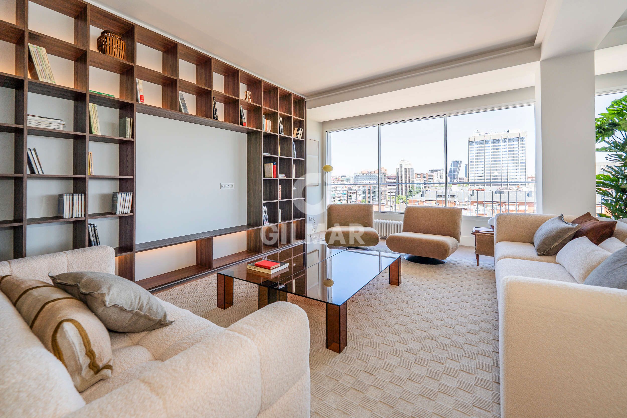 Living room of Flat for sale in  Madrid Capital  with Heating