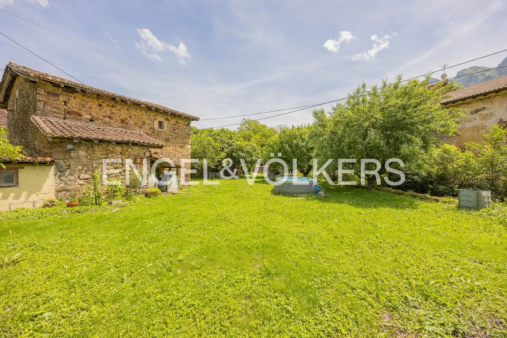 Detached homes for sale in Elorrio  with Heating and Private garden