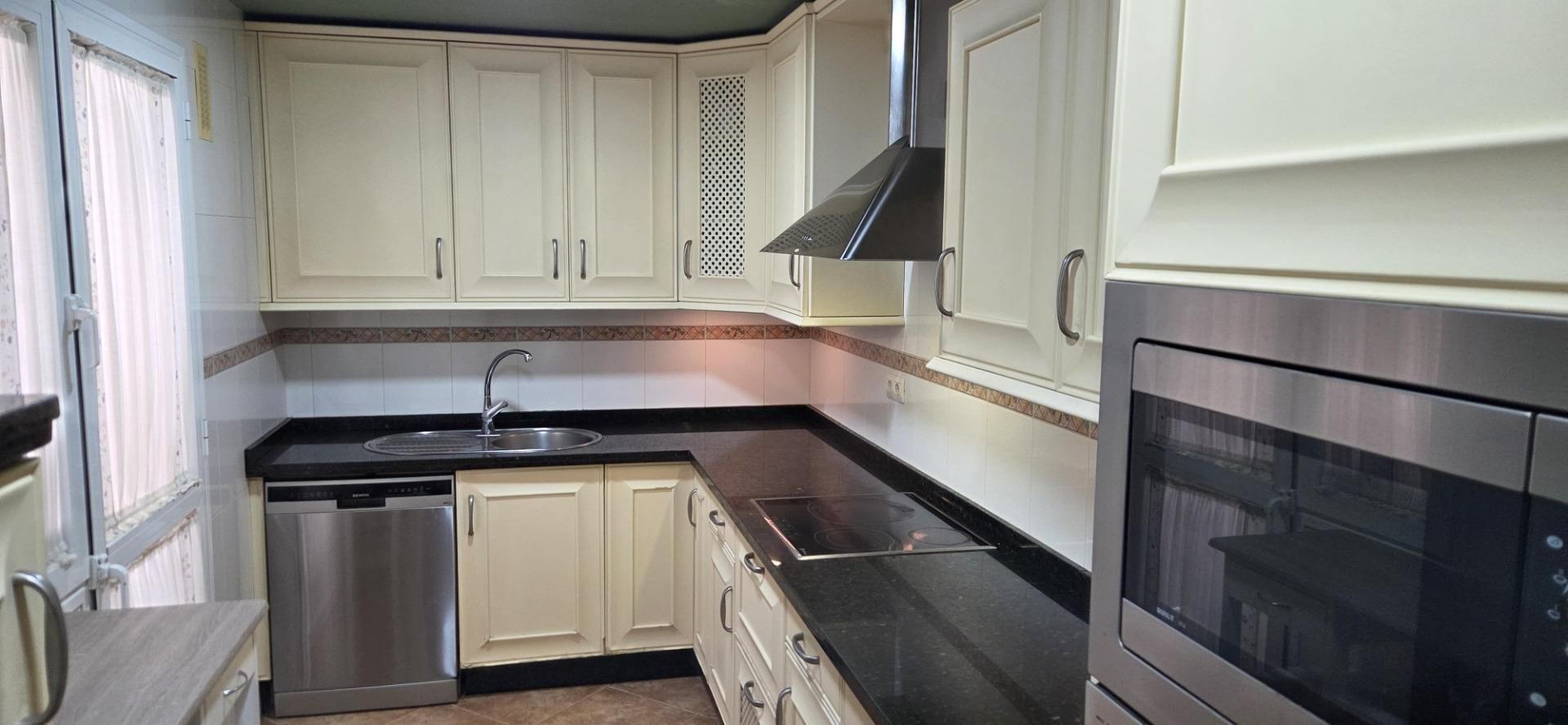 Cuina de Pis en venda en  Córdoba Capital amb Aire condicionat, Terrassa i Traster