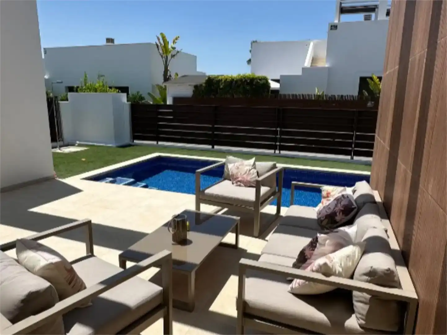 Terrassa de Casa adosada en venda en Orihuela amb Aire condicionat, Piscina i Balcó