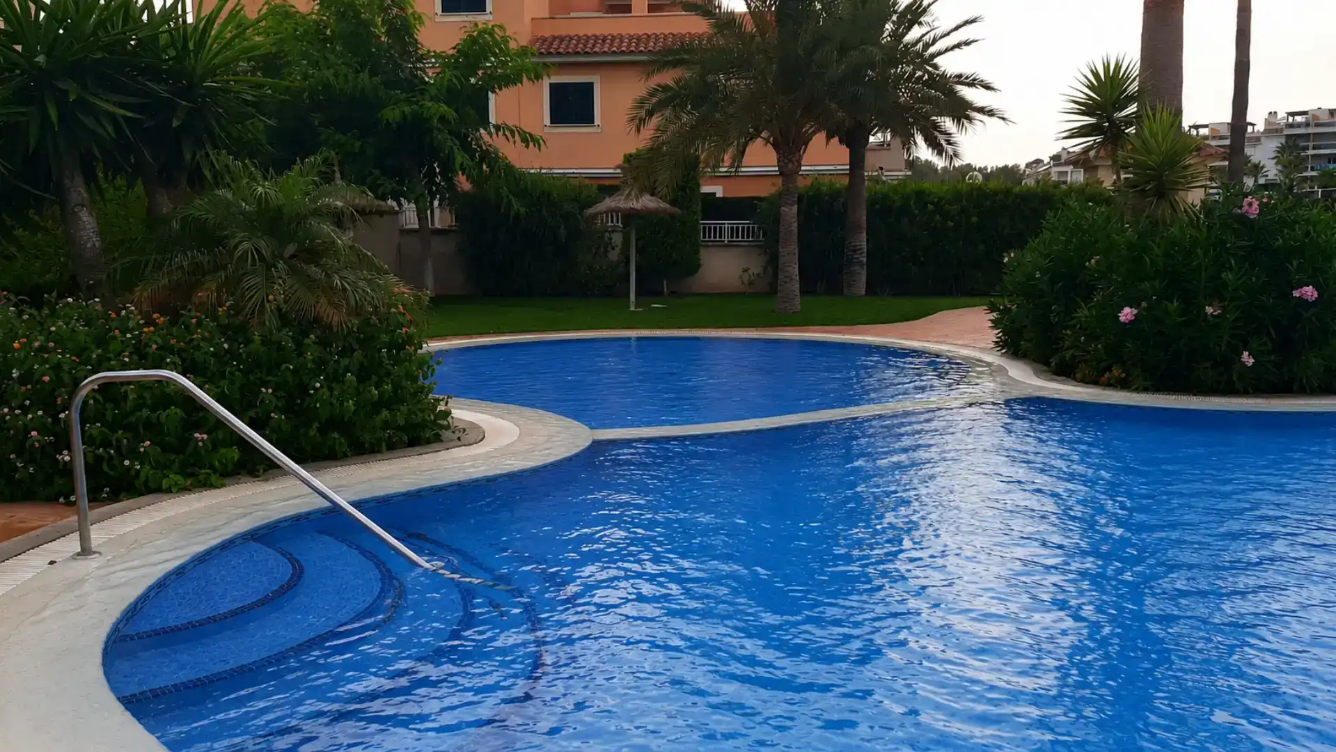 Schwimmbecken von Erdgeschoss zum Verkauf in Manacor mit Klimaanlage