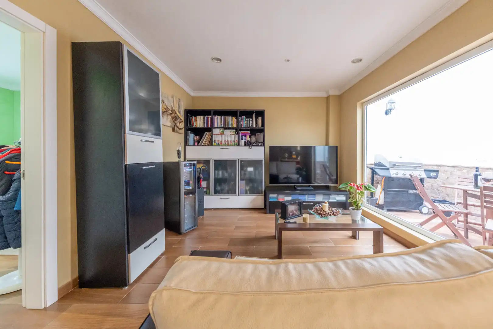 Sala d'estar de Pis en venda en Las Palmas de Gran Canaria amb Terrassa, Traster i Forn
