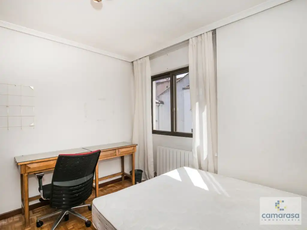 Schlafzimmer von Wohnung zur Miete in Ávila mit Heizung und Möbliert