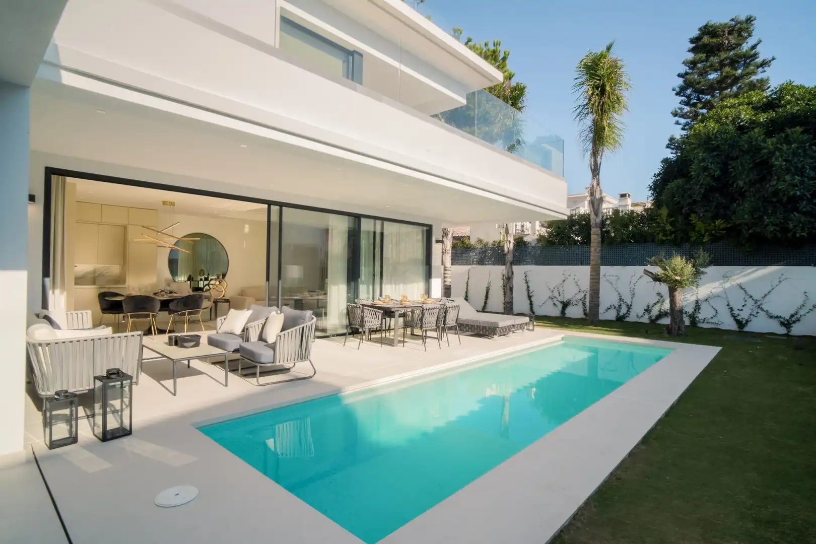 Piscina de Casa o chalet en venta en Marbella con Aire acondicionado, Calefacción y Jardín privado