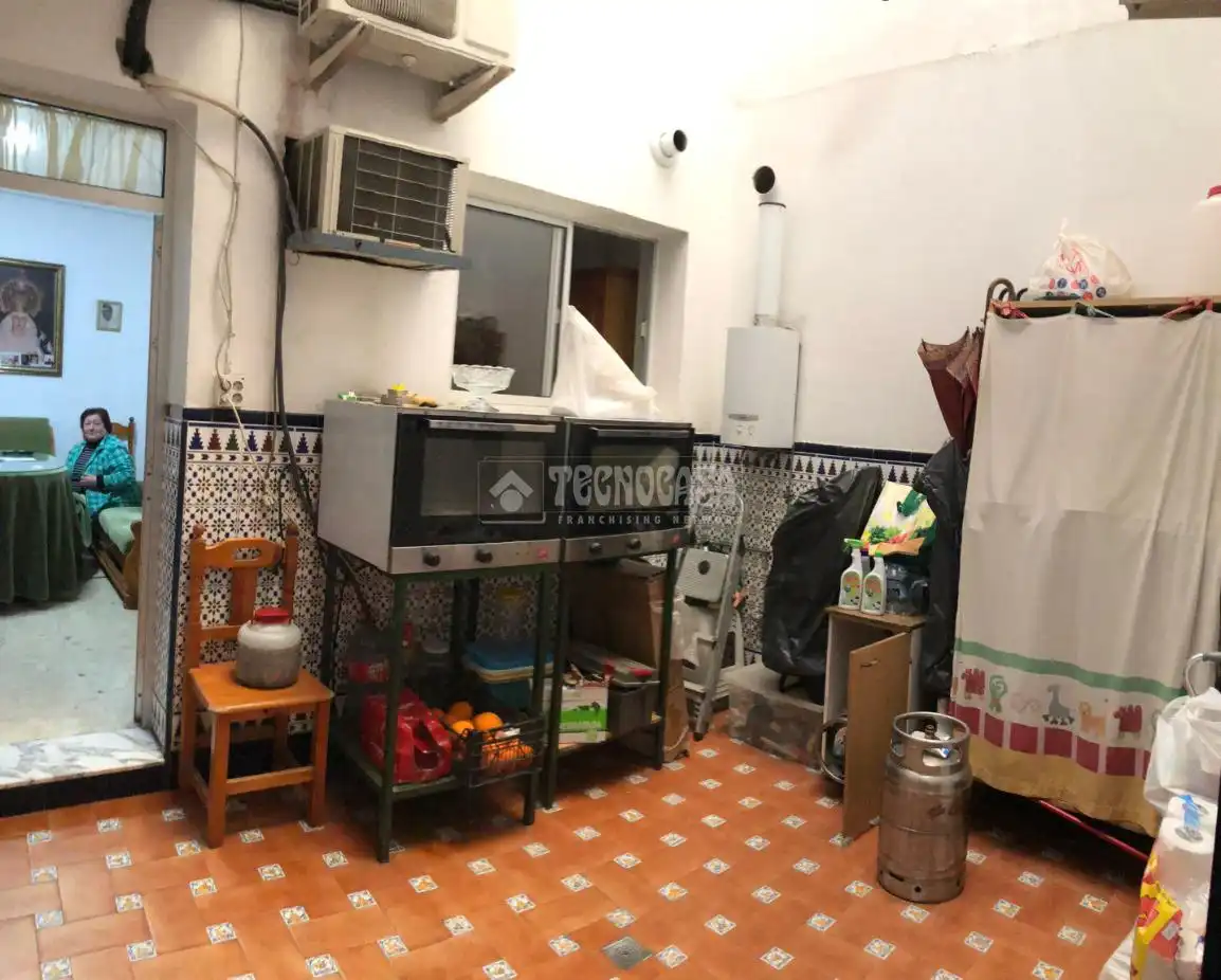 Cocina de Casa adosada en venta en Sevilla con Aire acondicionado y Balcón