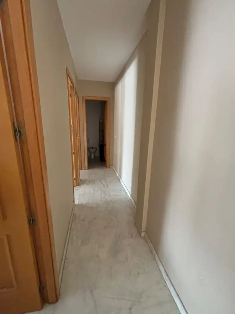 Flat for sale in Camas  with Air Conditioner