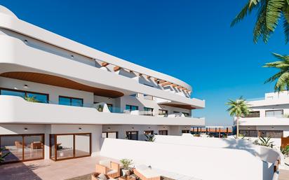 Vista exterior de Apartament en venda en Los Alcázares amb Aire condicionat, Terrassa i Piscina