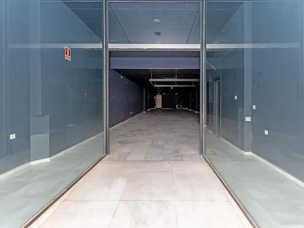 Local comercial en venda a Villamartín, imagen 3