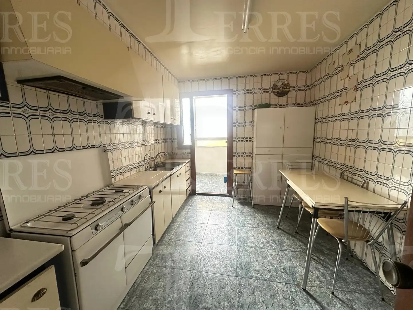Cuina de Pis en venda en La Vall d'Uixó amb Balcó