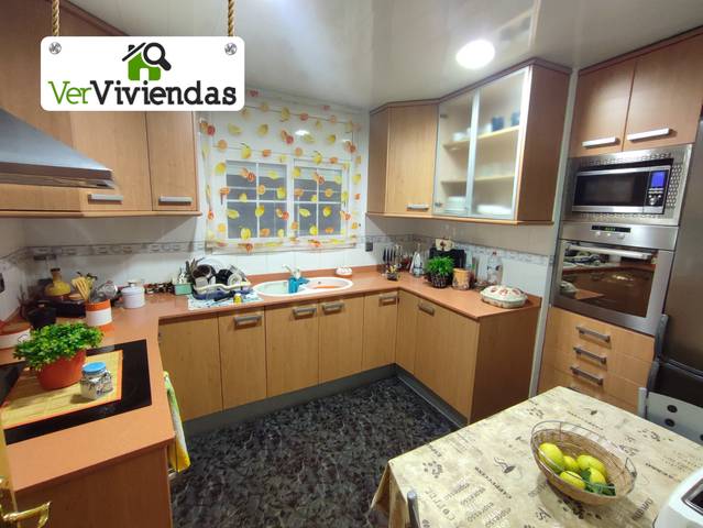 Casa-chalet en Venta en Carrer Sant Lluís, 56 en Abrera