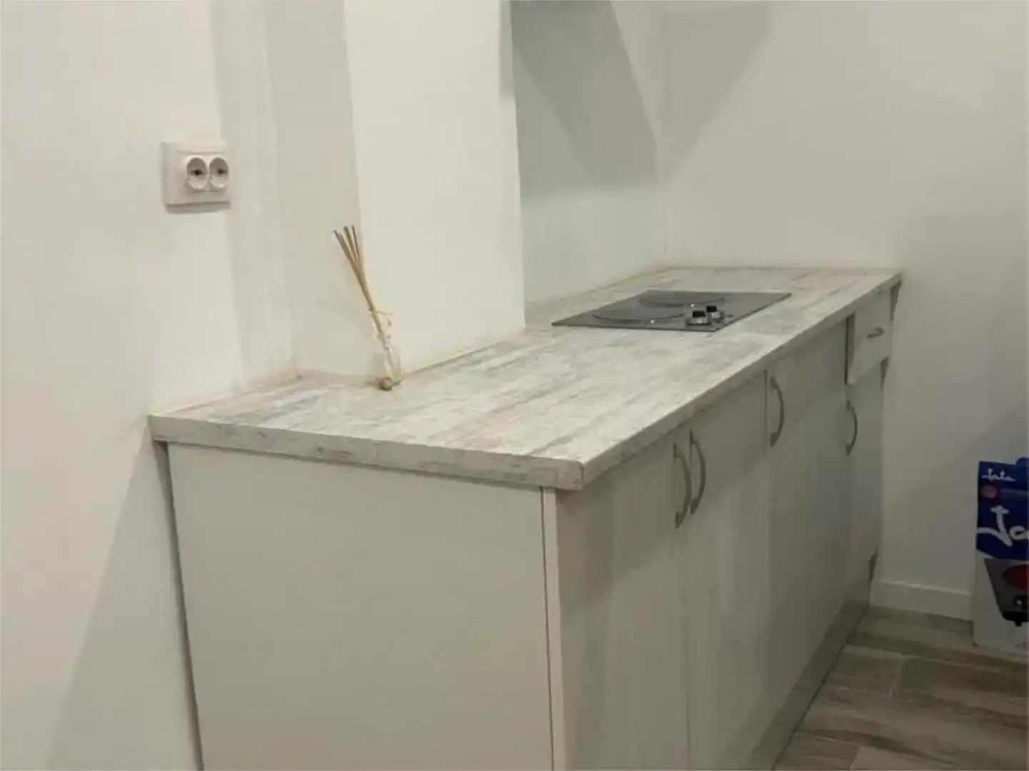 Cuina de Pis en venda en Santa Coloma de Gramenet amb Aire condicionat