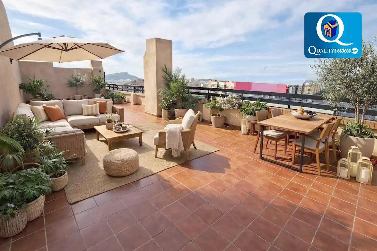 Terrassa de Dúplex en venda en Alicante / Alacant amb Calefacció, Terrassa i Piscina comunitària