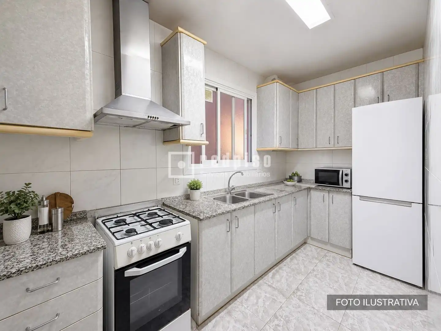 Kitchen of Flat for sale in Barcelona