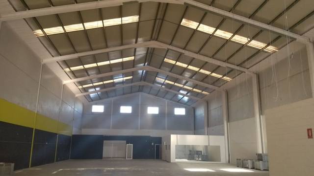 Nave industrial en Alquiler en El Viso del Alcor