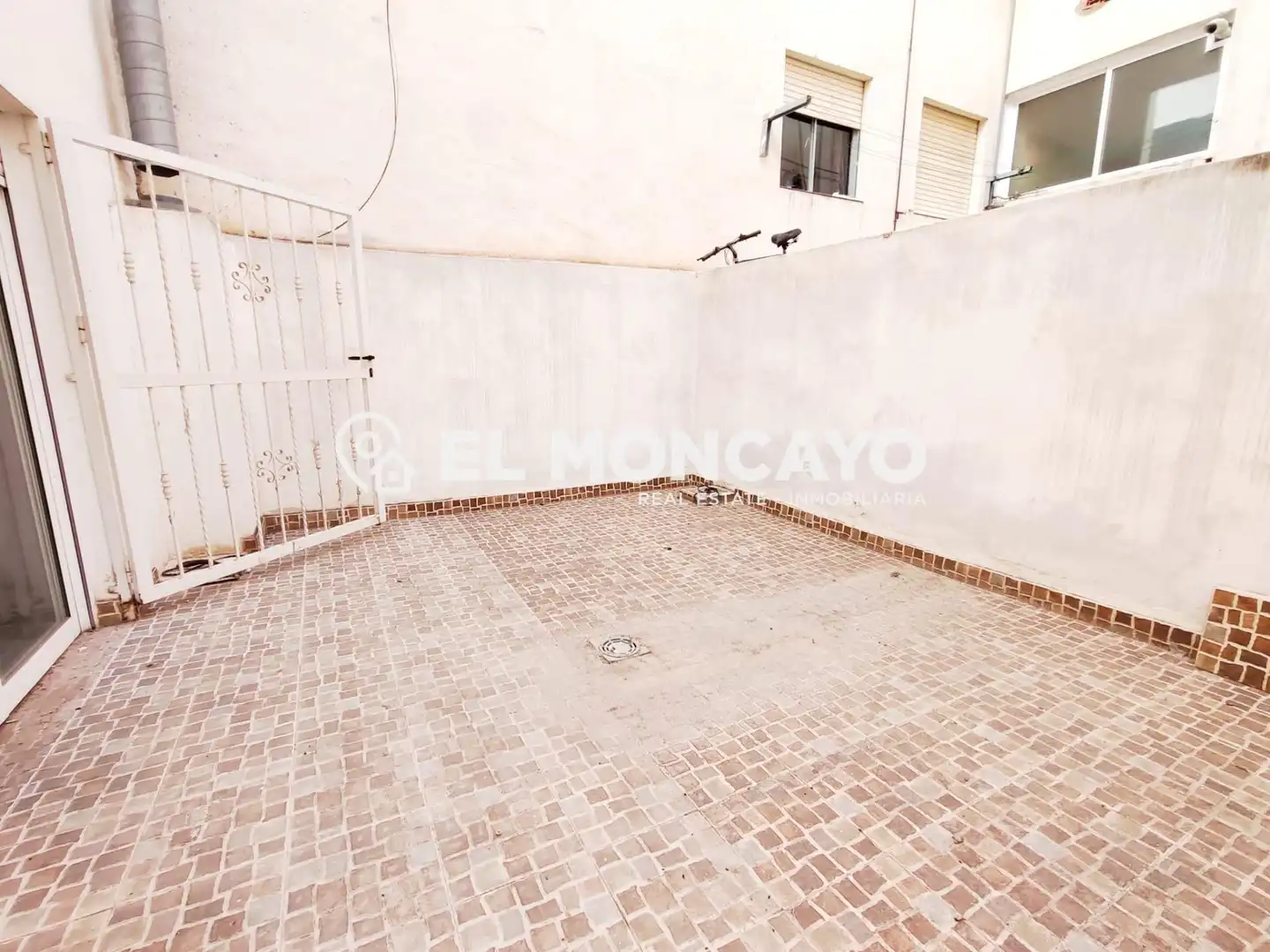 Terrace of Apartments for sale in Almoradí  with Air Conditioner, Heating and Furnished