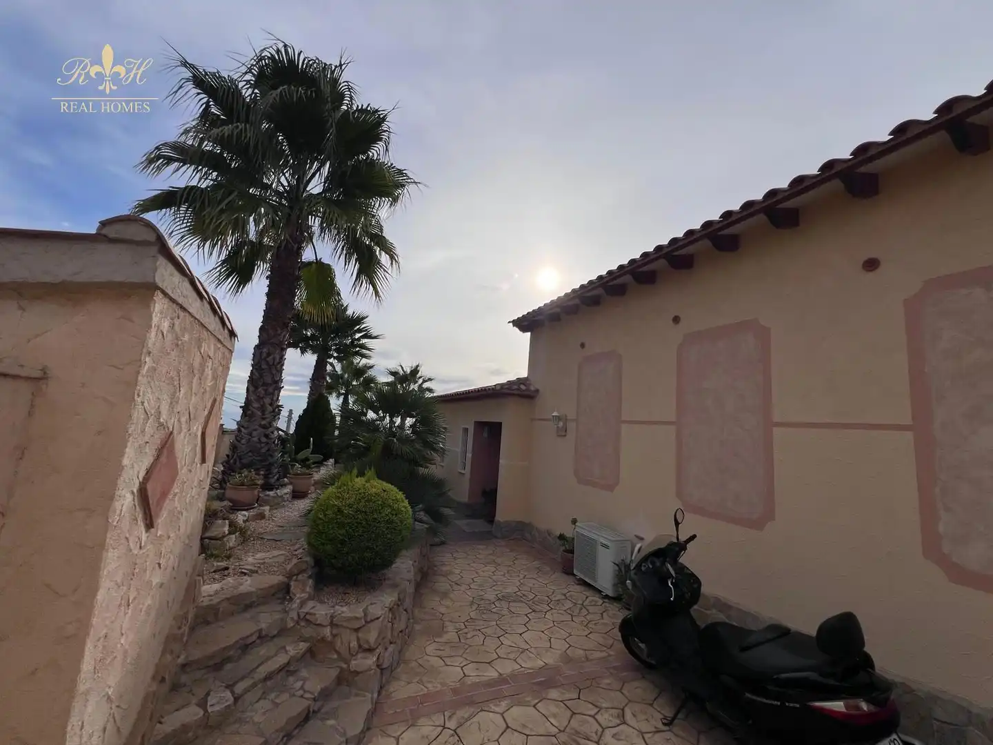 Exterior view of Houses for sale in L'Alfàs del Pi  with Air Conditioner, Heating and Terrace