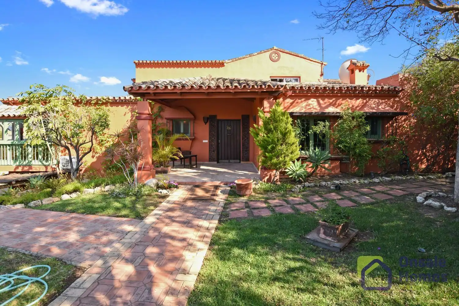 Jardí de Casa o xalet en venda en Marbella amb Aire condicionat, Jardí privat i Terrassa