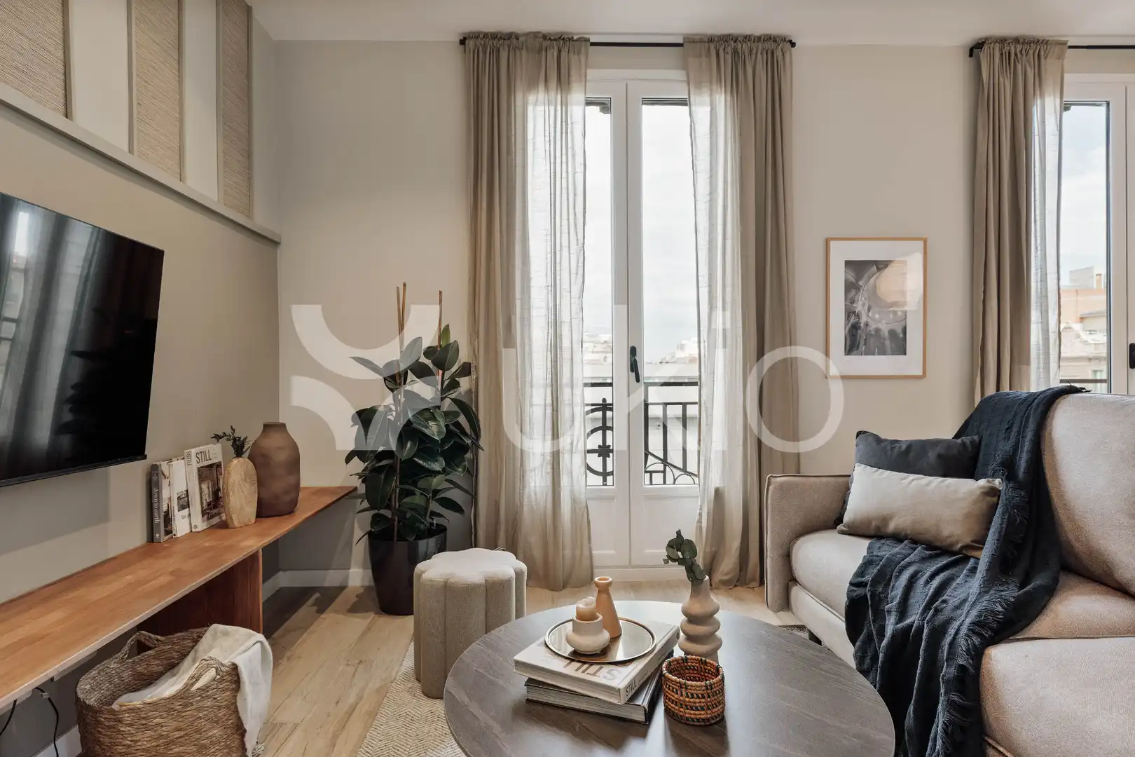 Apartamento con terraza en alquiler en Carrer de Villarroel, imagen 9