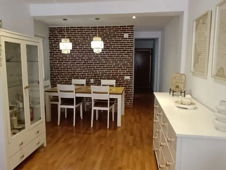 Comedor de Piso en venta en Almería con Parquet, Amueblado y Lavadora