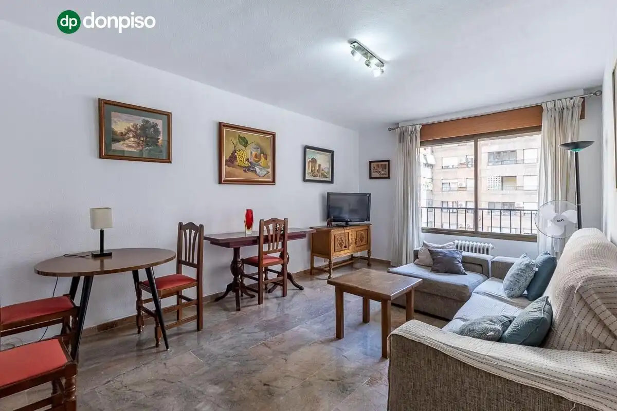 Piso con ascensor en venta en Calle OBISPO HURTADO