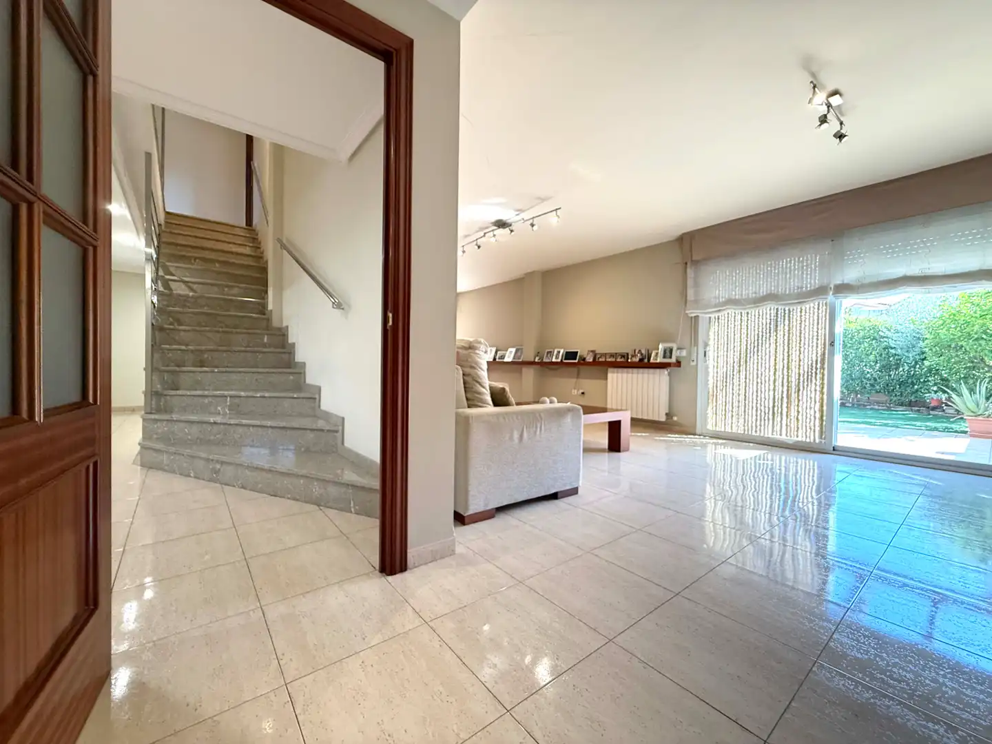 Casa a schiera con terrazza in vendita a Carrer de Vinebre, imagen 22