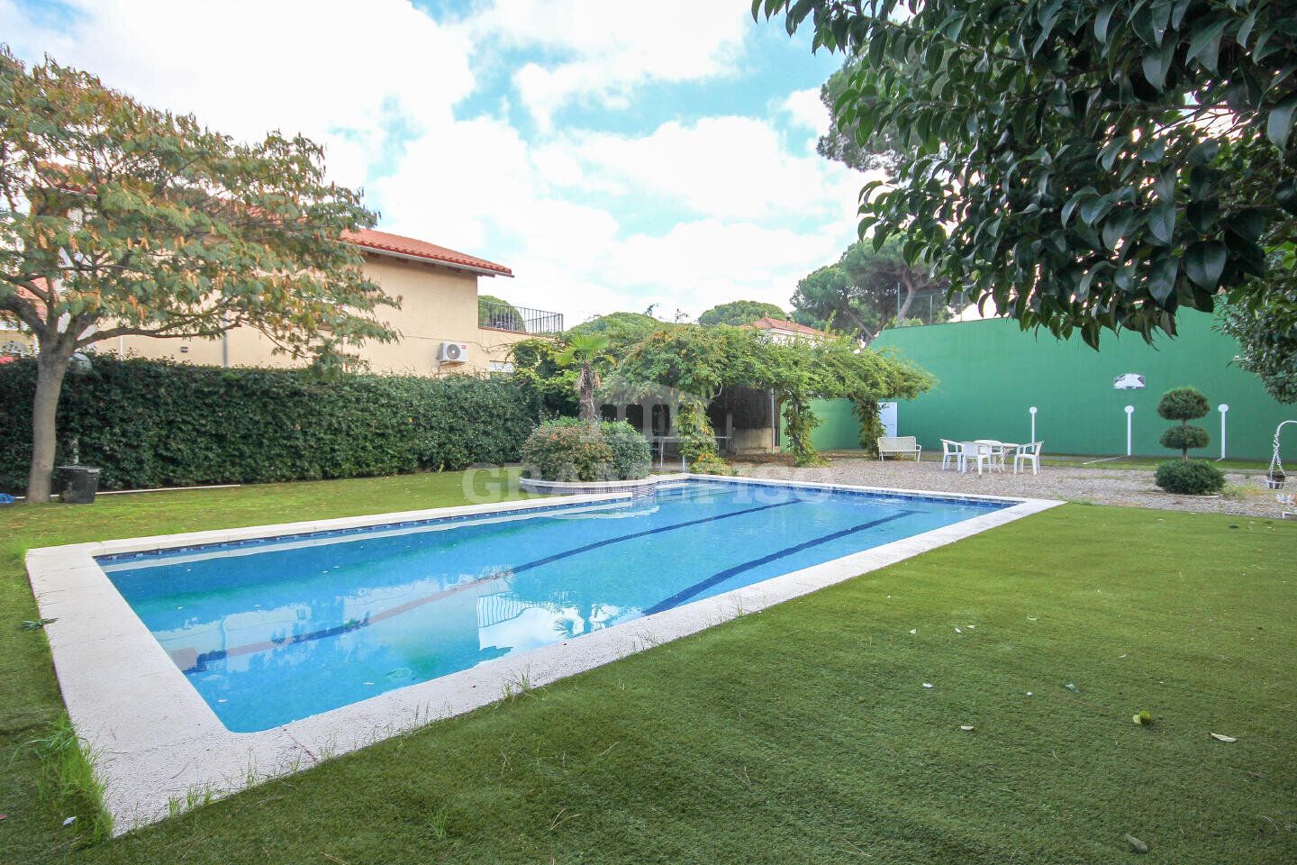 Swimming pool of Country house for sale in Sant Fost de Campsentelles