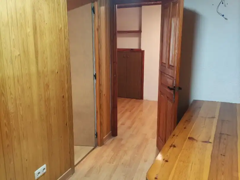 Geschaftsraum zur Miete in Bellver de Cerdanya mit Parkett