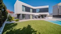 Vista exterior de Casa o xalet en venda en Alicante / Alacant amb Aire condicionat, Terrassa i Piscina