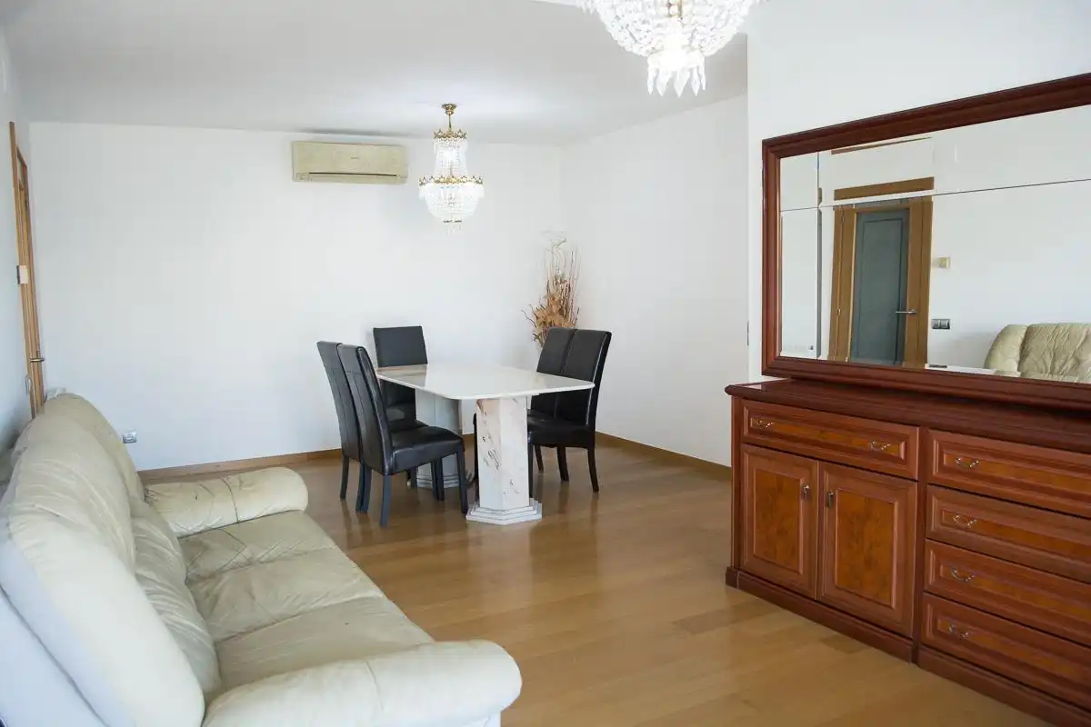 Living room of Flat for sale in Badalona  with Air Conditioner, Heating and Parquet flooring