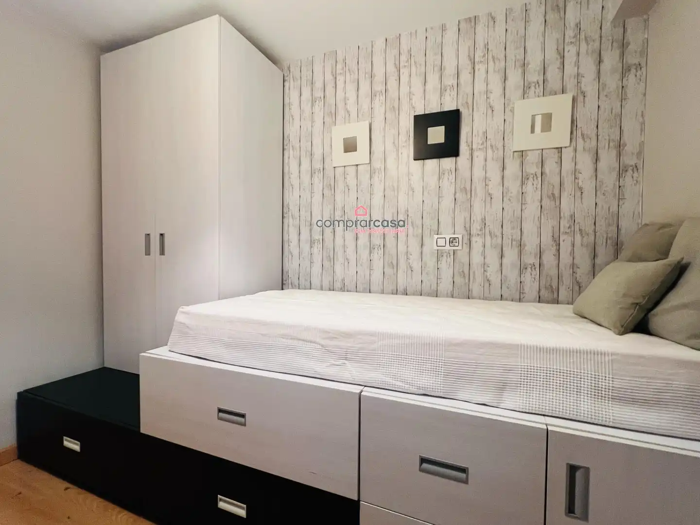 Habitación de Piso de alquiler en A Coruña Capital  con Amueblado
